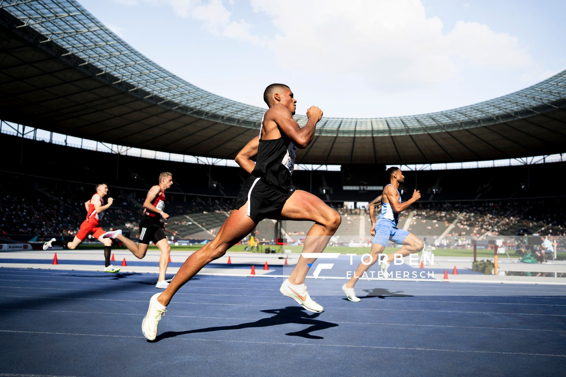 Malik Diakite (Hannover 96) im 400m Finale waehrend der deutschen Leichtathletik-Meisterschaften im Olympiastadion am 26.06.2022 in Berlin